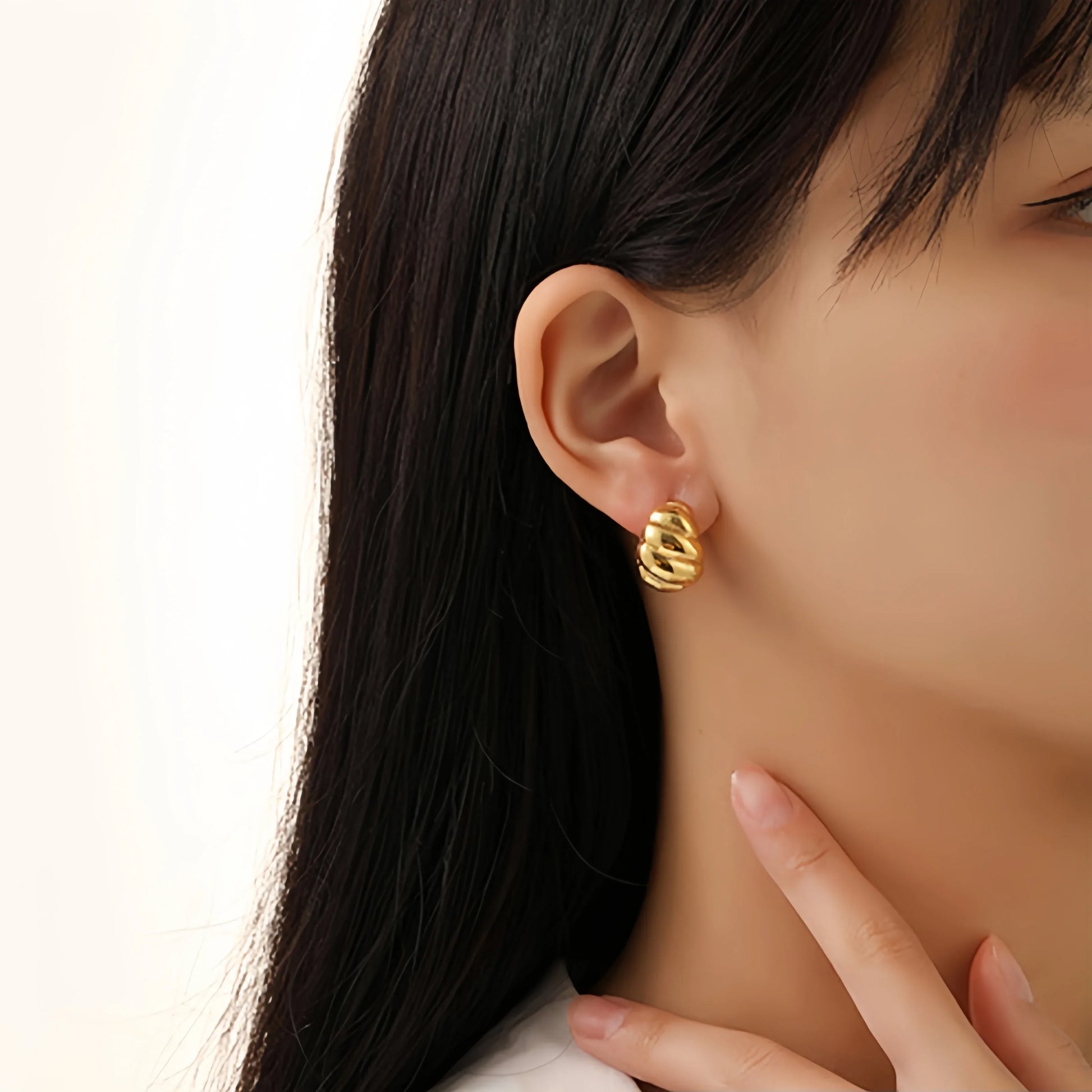 OMG | Chunky Croissant Hoop Earrings - OMG